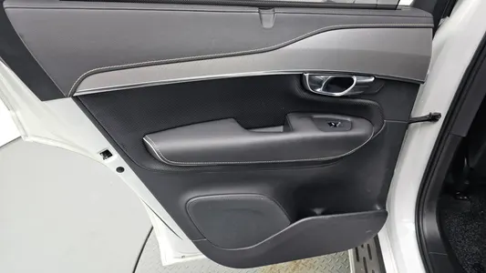 Volvo XC90 2 T8 R- 2020 25