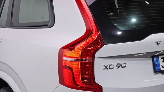 Volvo XC90 2 T8 R- 2020 23