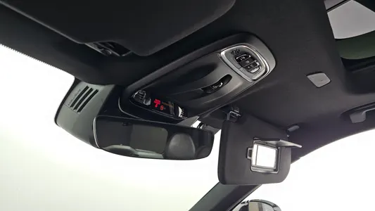Volvo XC90 2 T8 R- 2020 33