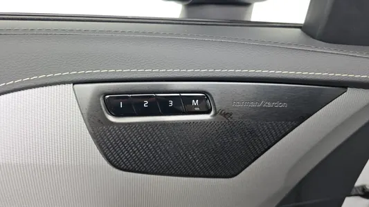 Volvo XC90 2 T8 R- 2020 35