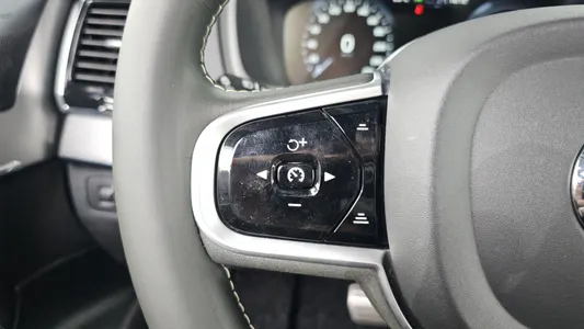 Volvo XC90 2 T8 R- 2020 28