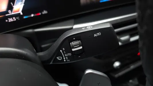 BMW 2 Series (G42) M240i xDrive 2024 18