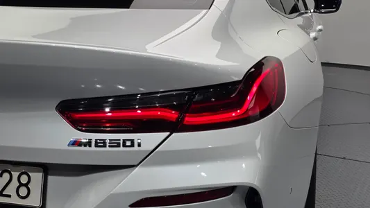 BMW 8 Series (G15) M850i xDrive 2023 23