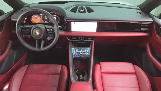 Porsche EV 2025 6