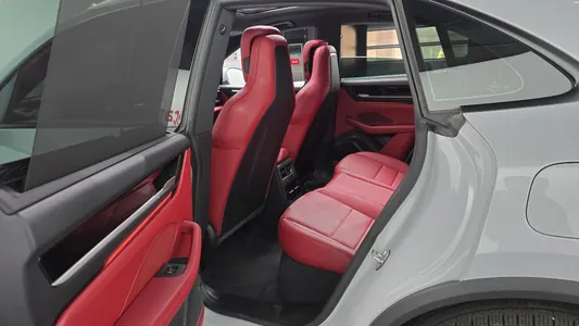 Porsche EV 2025 10