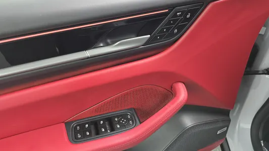 Porsche EV 2025 19