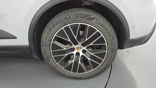 Porsche EV 2025 21