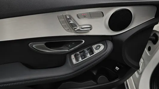 Mercedes-Benz C-Class W205 C200 2020 17