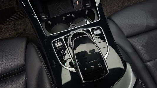 Mercedes-Benz C-Class W205 C200 2020 32