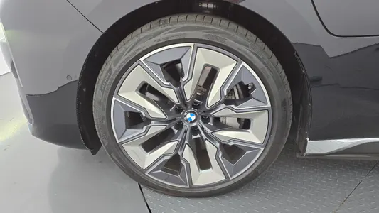 BMW 7 Series (G70) 750e xDrive 2023 4