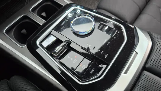 BMW 7 Series (G70) 750e xDrive 2023 8