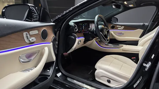 Mercedes-Benz E-Class W213 E250 2023 9