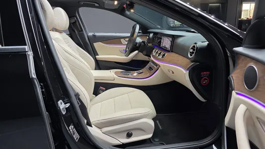 Mercedes-Benz E-Class W213 E250 2023 26
