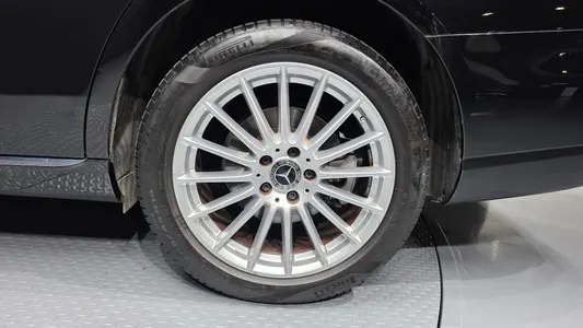 Mercedes-Benz E-Class W213 E250 2023 21