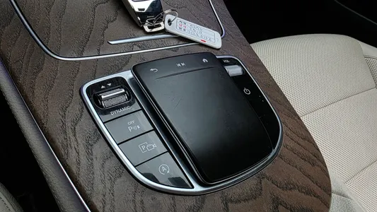 Mercedes-Benz E-Class W213 E250 2023 28