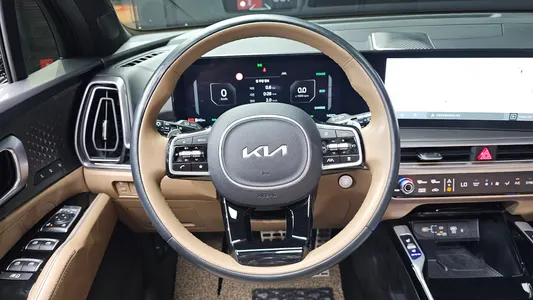 Kia 4 HEV 1.6 2WD 2024 13