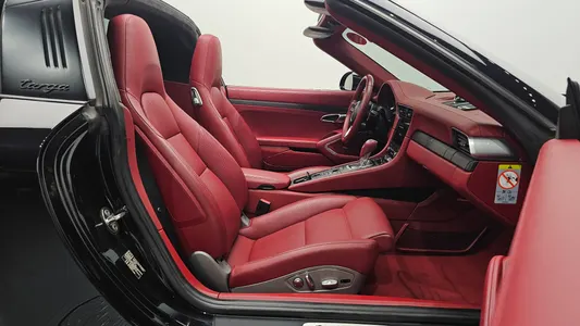 Porsche 911 4 GTS 2017 10