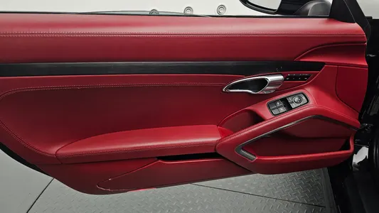 Porsche 911 4 GTS 2017 24