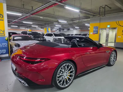 Mercedes-Benz SL-Class R232 AMG SL63 4MATIC+ 2023 36