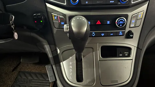 Hyundai 그랜드 스타렉스 LPi 2019 9