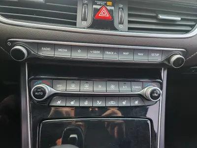 Hyundai IG 3.0 2017 12