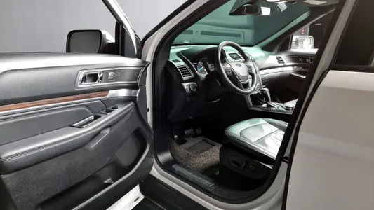 Ford 익스플로러 2.3 4WD 2019 10