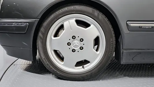 Mercedes-Benz E-Class W210 E200K 2002 5