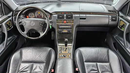 Mercedes-Benz E-Class W210 E200K 2002 7