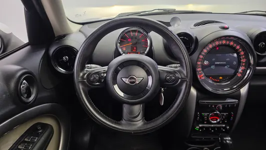 MINI D ALL4 2015 13