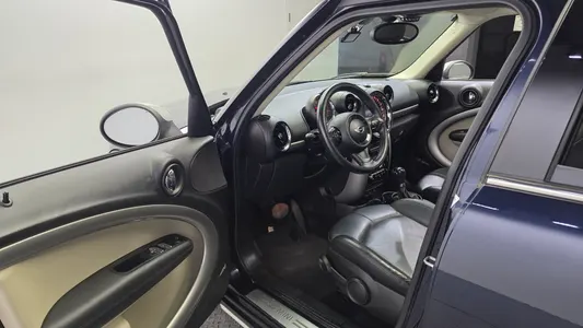 MINI D ALL4 2015 10