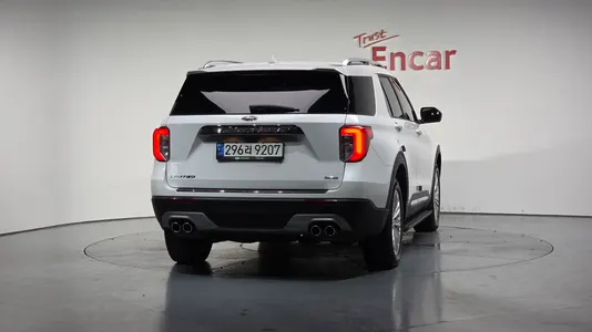 Ford 6 3.0 PHEV 2020 4