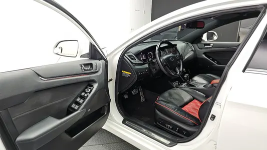 Kia K7 VG270 2010 11