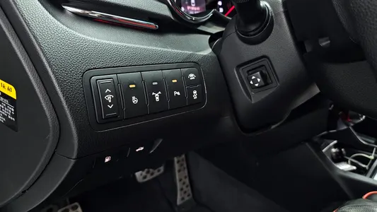 Kia K7 VG270 2010 17