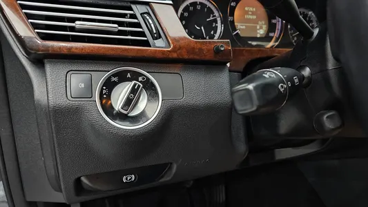 Mercedes-Benz E-Class W212 E350 4MATIC 2011 17