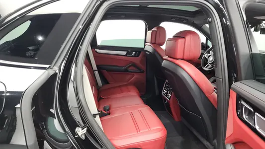 Porsche (PO536) 3.0 2023 12