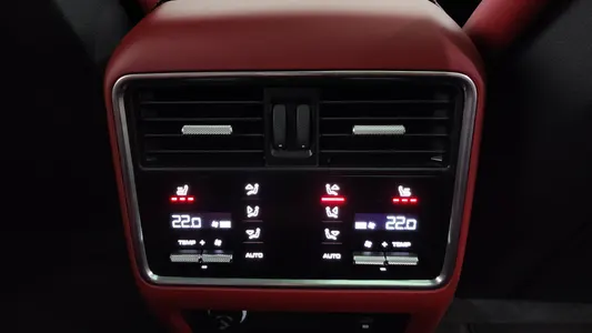 Porsche (PO536) 3.0 2023 19