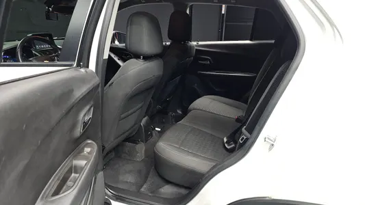 Chevrolet 트랙스 1.4 LS 2014 12