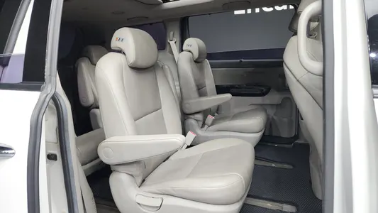 Kia 카니발 9 2015 12