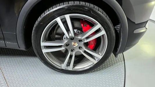 Porsche 카이엔 4.8 2011 5
