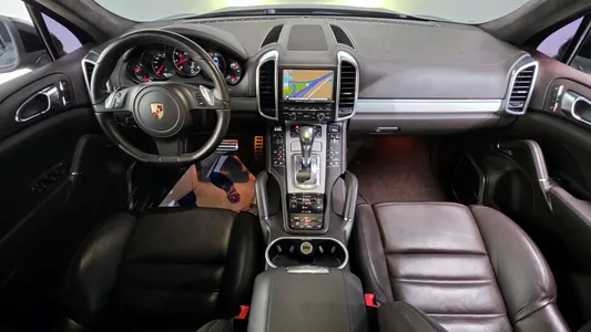Porsche 카이엔 4.8 2011 7