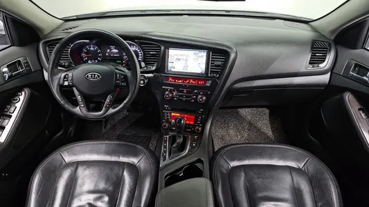 Kia K5 2.0 2010 7