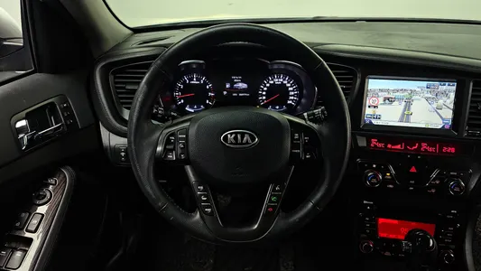 Kia K5 2.0 2010 13