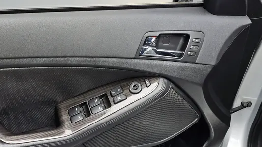 Kia K5 2.0 2010 18
