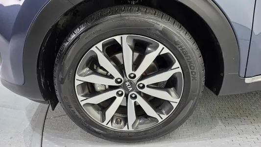Kia 4 1.7 2WD 2016 5