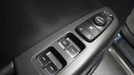 Kia 4 1.7 2WD 2016 12