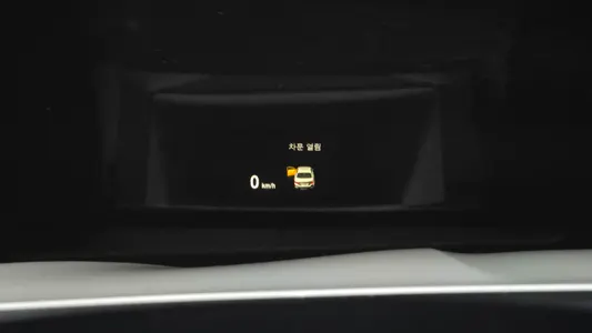 BMW 5 Series (F10) 520d M 2013 16