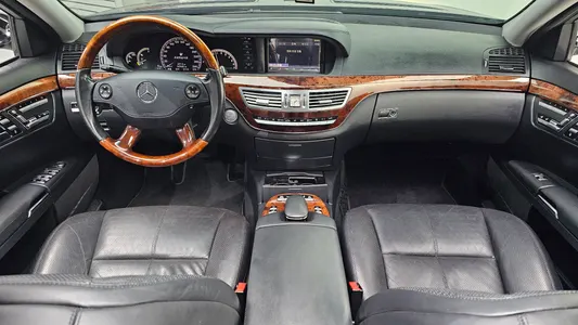Mercedes-Benz S-Class W221 S550L 2008 7