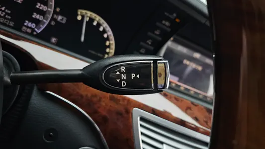Mercedes-Benz S-Class W221 S550L 2008 9