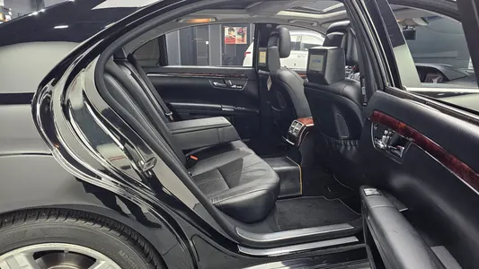 Mercedes-Benz S-Class W221 S550L 2008 12