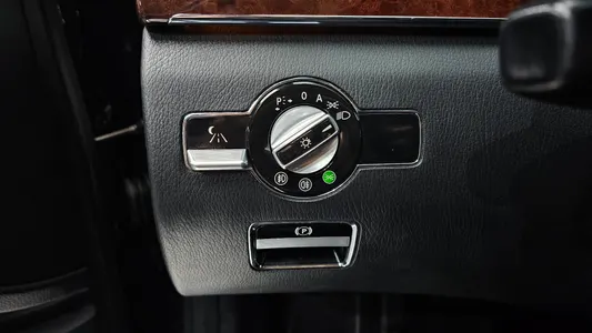 Mercedes-Benz S-Class W221 S550L 2008 16